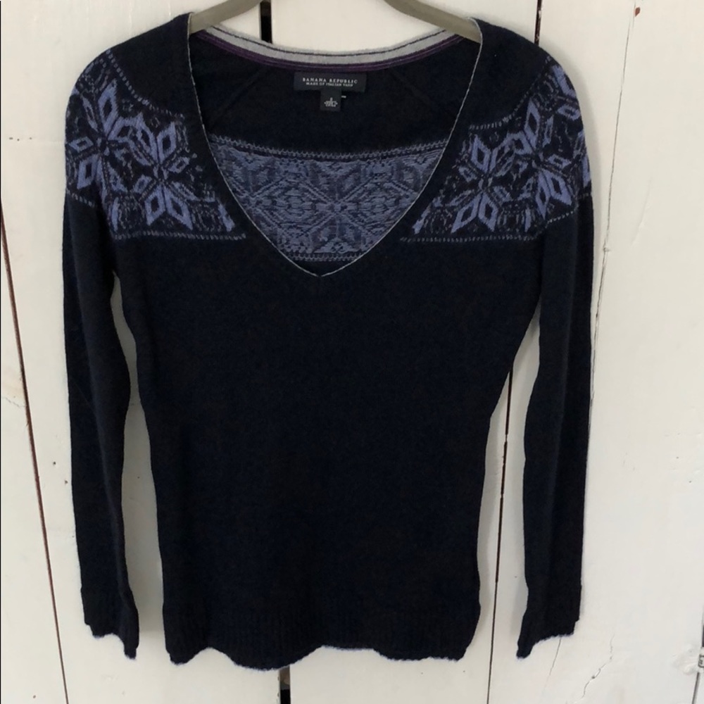 Banana Republic v neck sweater